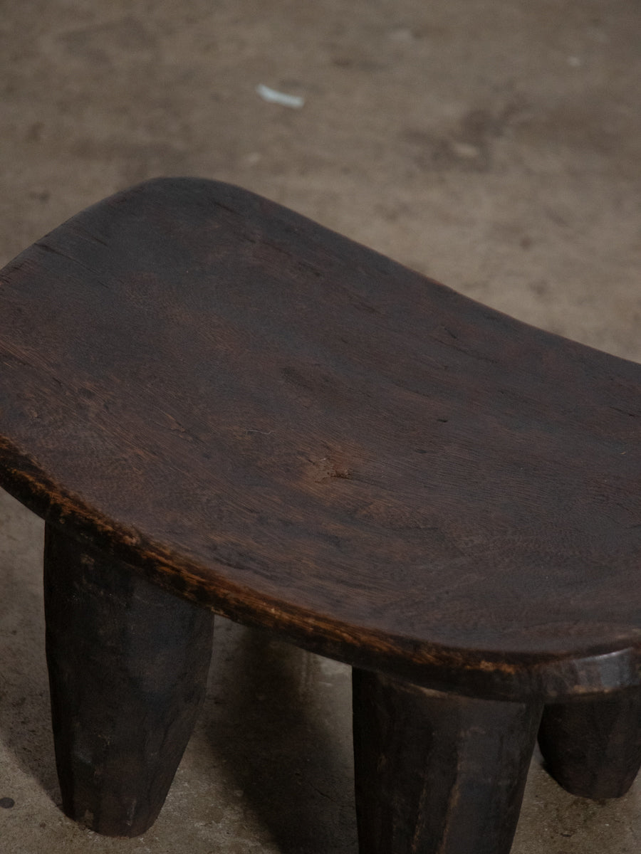 セヌフォ族スツール