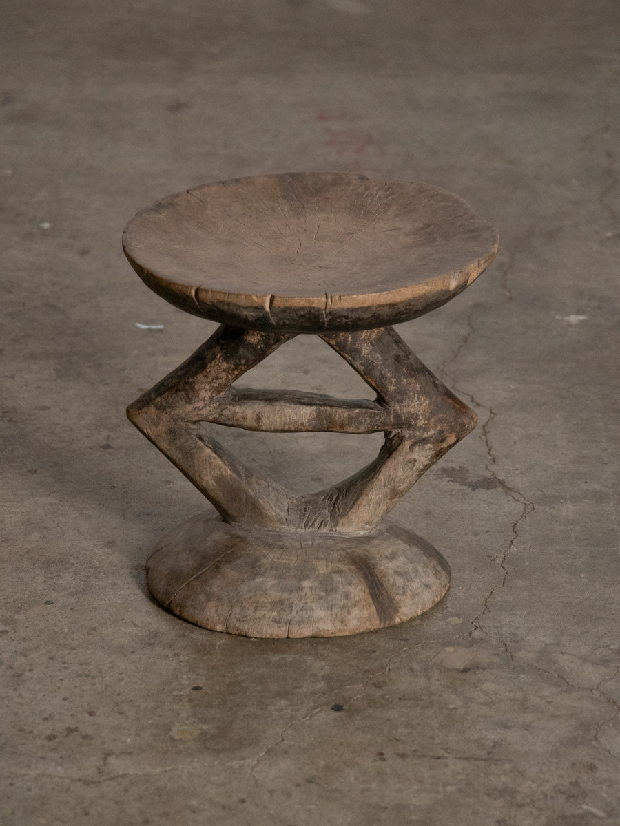 トンガ族スツール