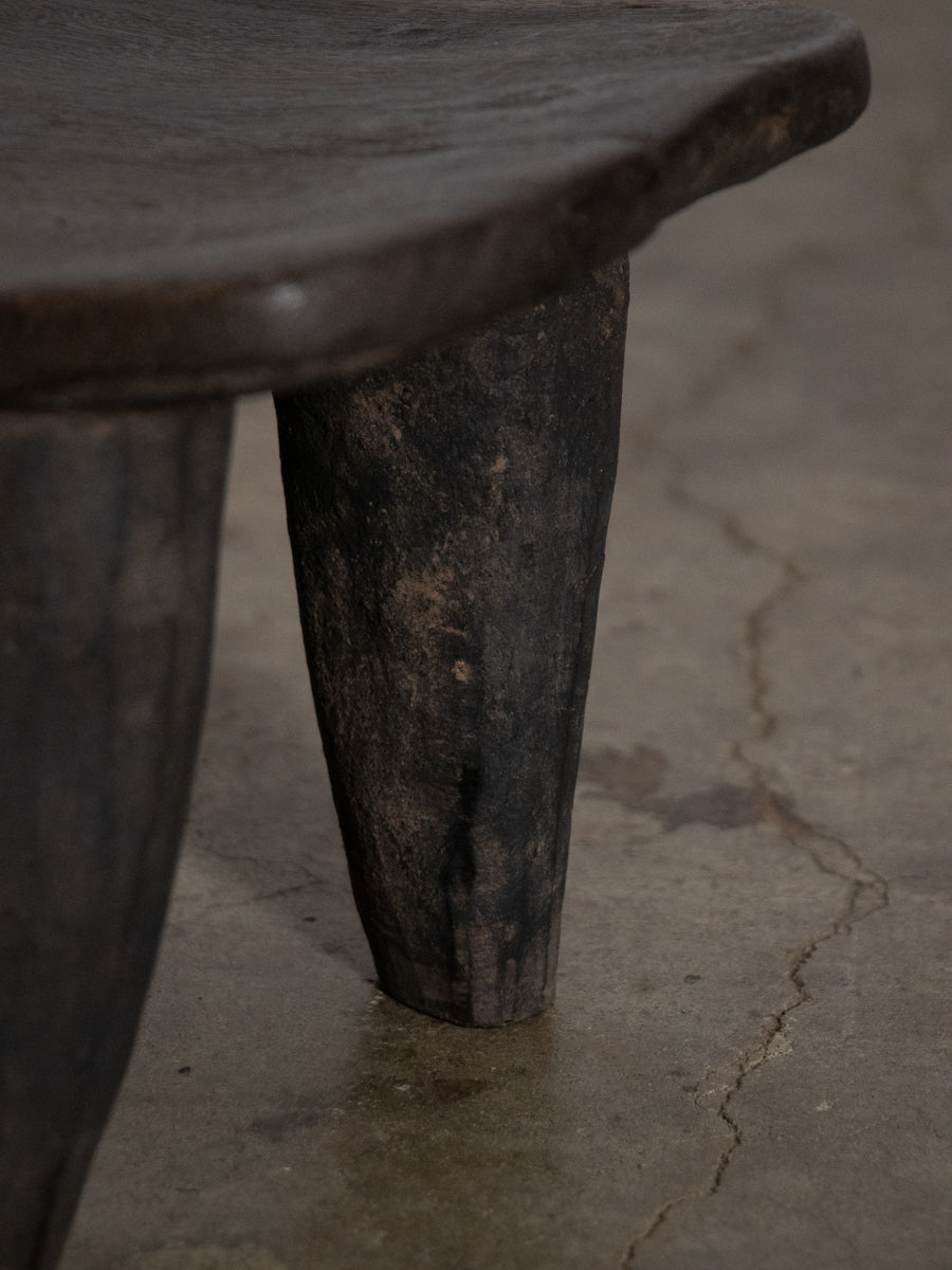 セヌフォ族スツール