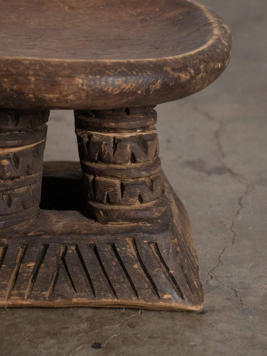 バムン族スツール