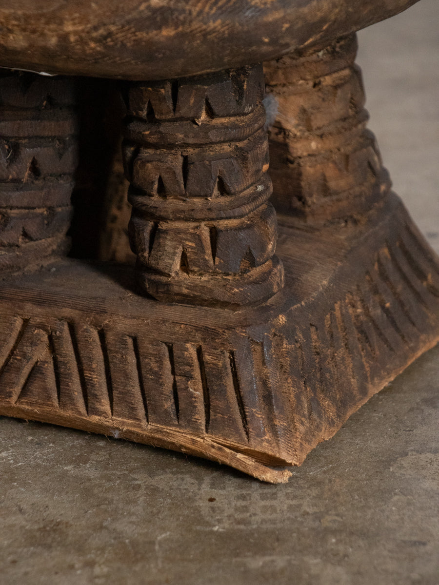 バムン族スツール