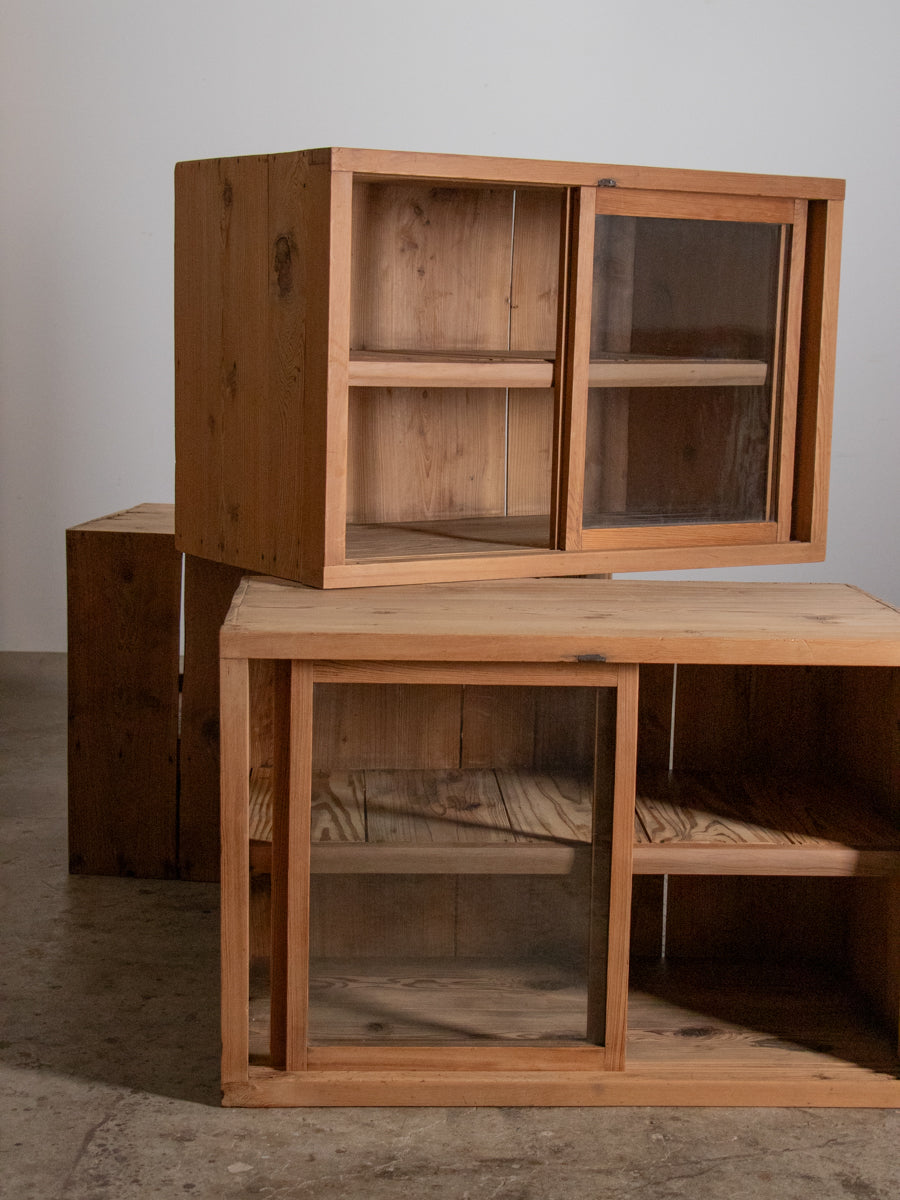 無垢の3段重ね棚