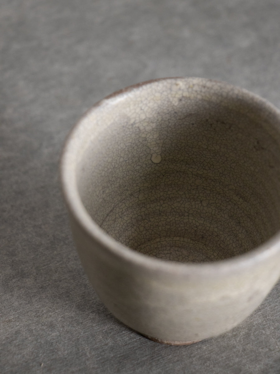 白ヒビ手湯呑　小