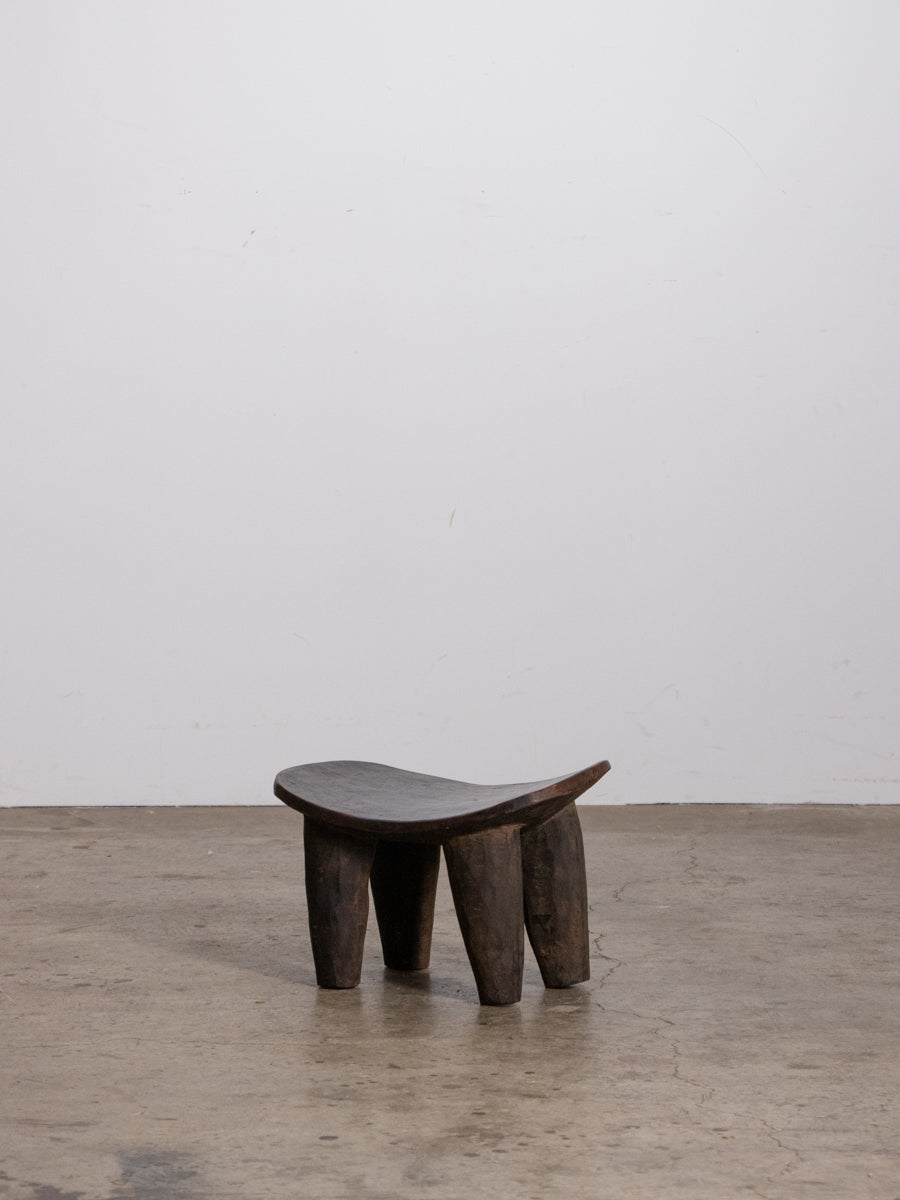 セヌフォ族スツール