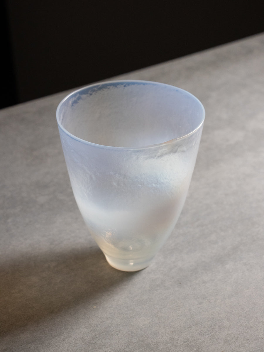 乳玉白 vase①