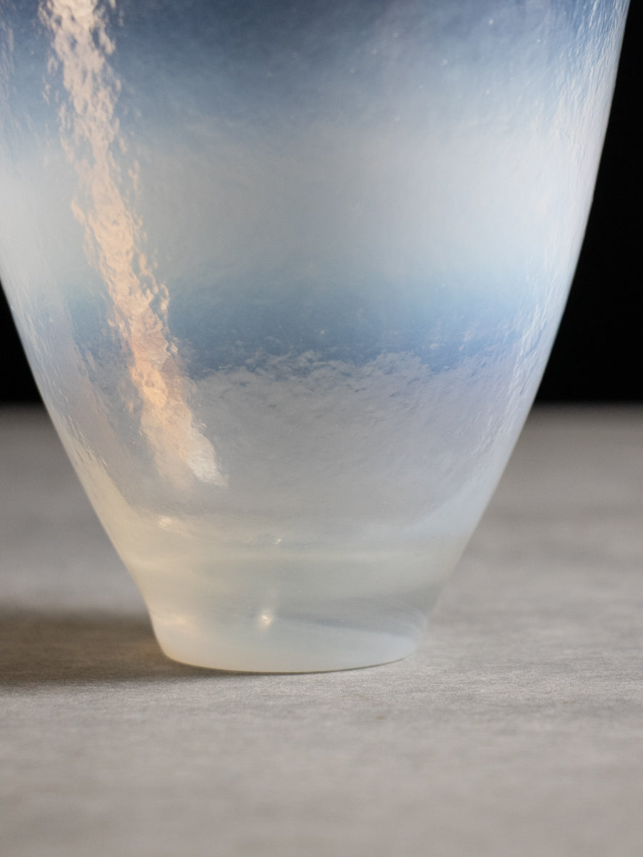 乳玉白 vase①