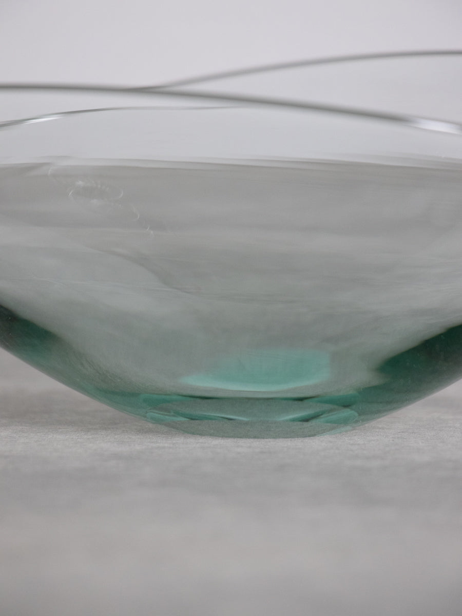 Lotus Oval Bowl (M) / Mint