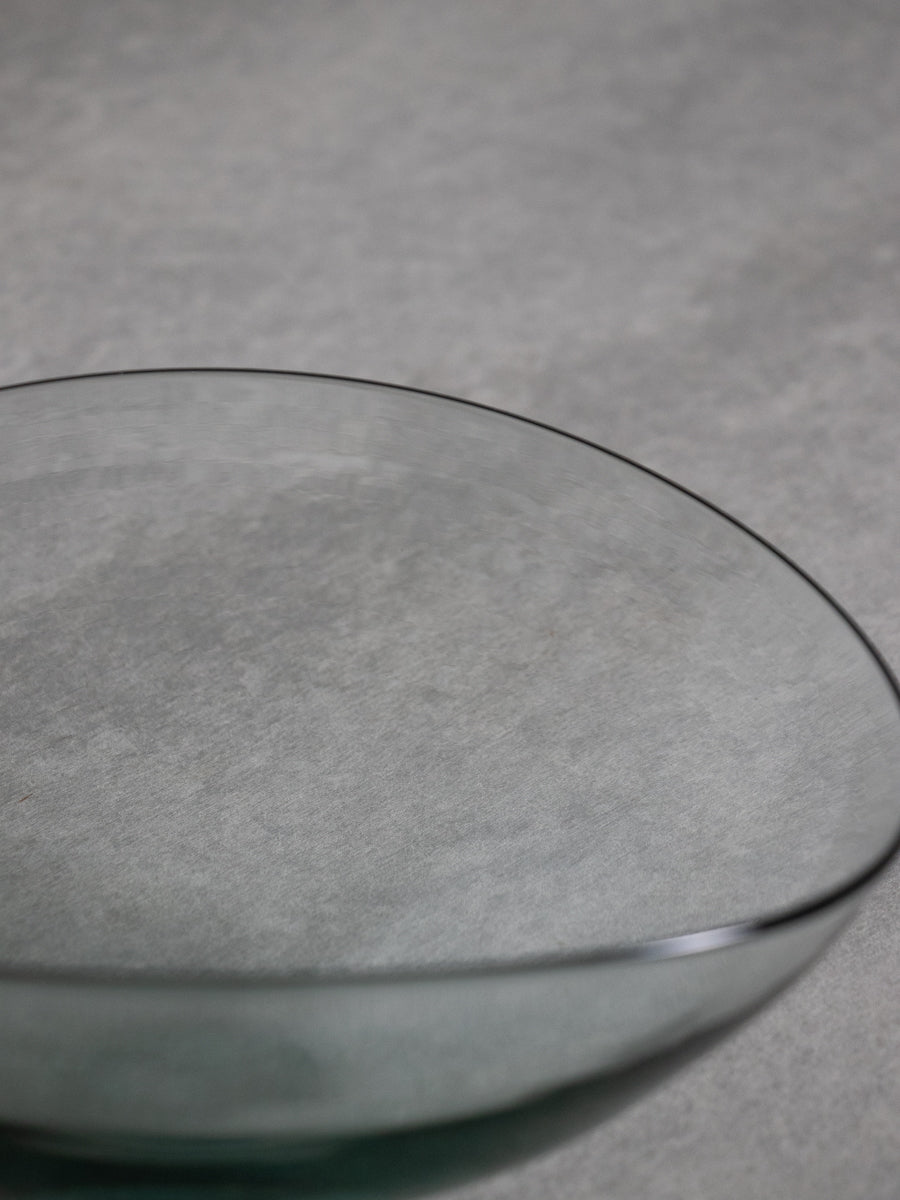 Lotus Oval Bowl (L) / Mint