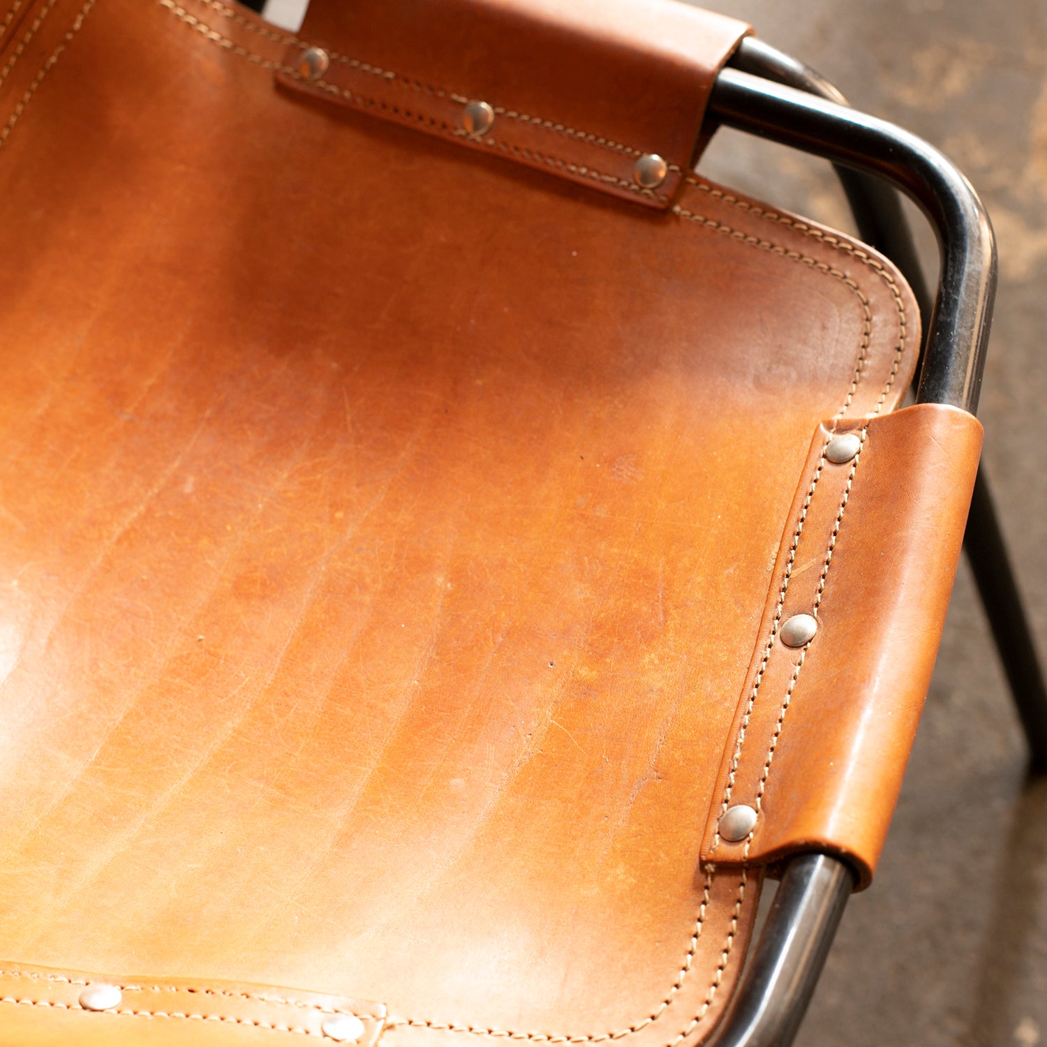 ★Leather Chair by Del Vera from Les Arcs 1800 24100941