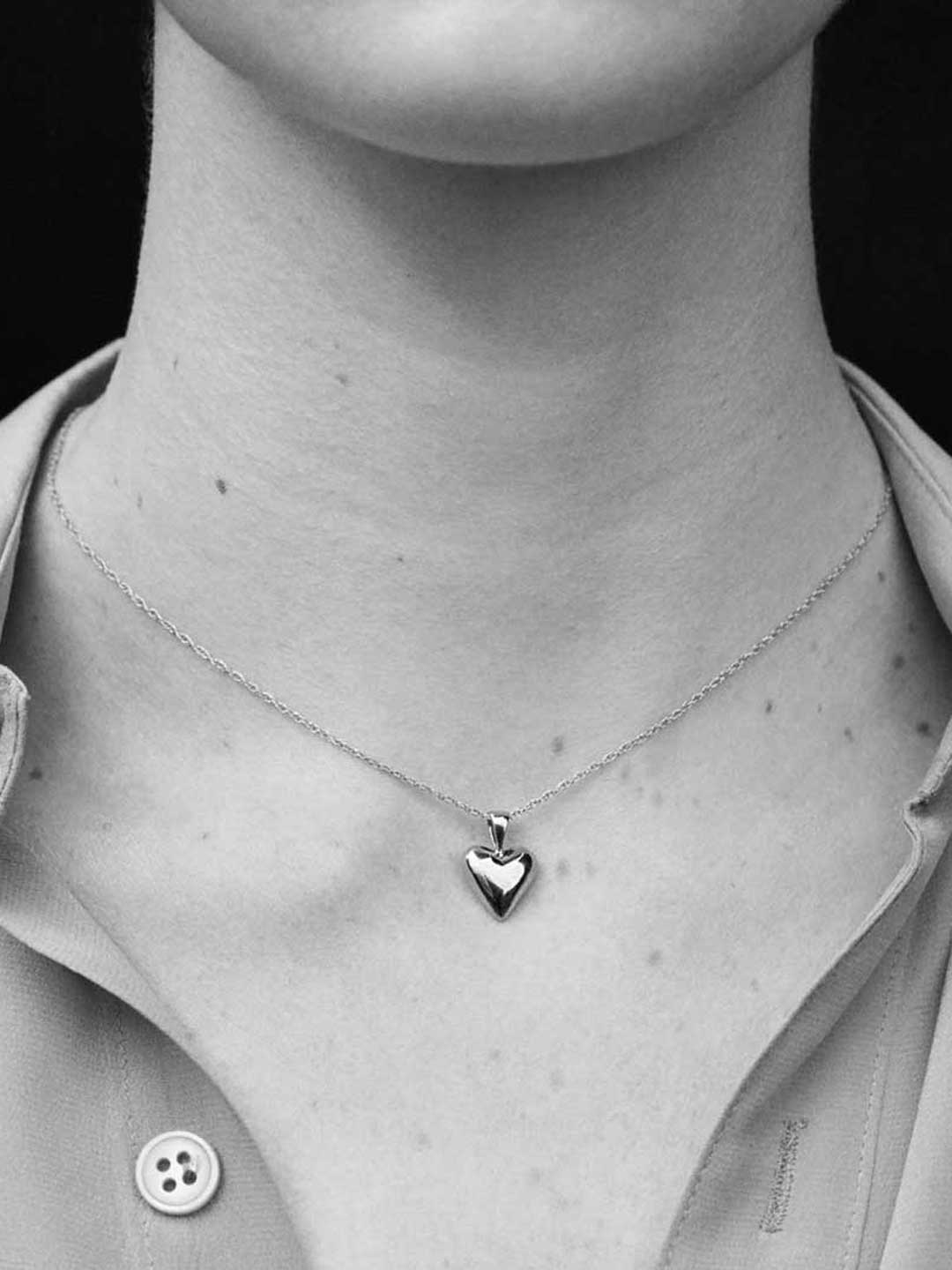 PETITE HEART PENDANT